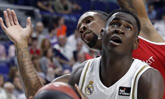 Usman Garuba, en un partido con el Real Madrid. |  EFE/Archivo