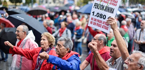 Concentración de las asociaciones de pensionistas de Vizcaya, en Bilbao | EFE