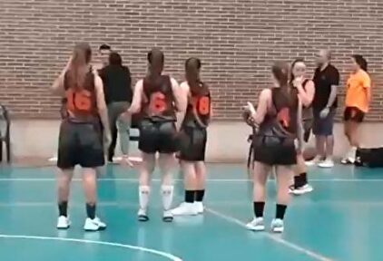 Momento del intento de agresión de la mujer de Roque Lobo |  Captura