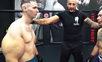 Mongol hizo trizas al Popeye ruso |  Youtube