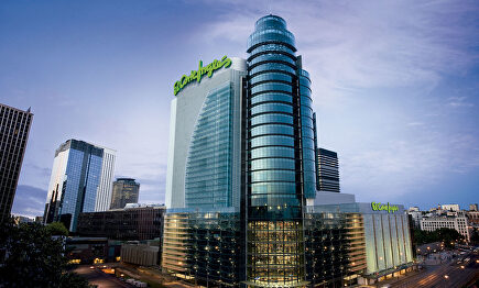 Edificio de El Corte inglés de la Castellana, en Madrid |  El Corte Inglés