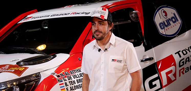 Fernando Alonso, durante la rueda de prensa celebrada en Port Aventura. |  EFE