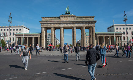 Tres ciudades clave en la caída del Muro de Berlín y cómo han cambiado a mejor