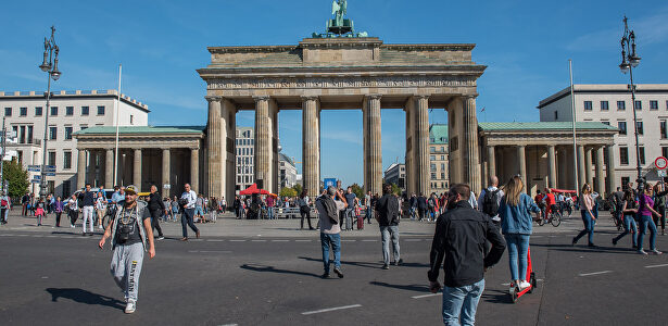 Tres ciudades clave en la caída del Muro de Berlín y cómo han cambiado a mejor