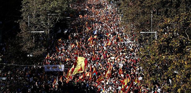 Manifestación en Barcelona en imágenes: "Que pare esta locura"