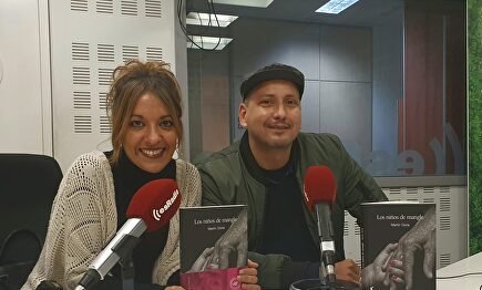 Elia Rodríguez con Martín Doria, ganador de Getafe Negro. |  LD