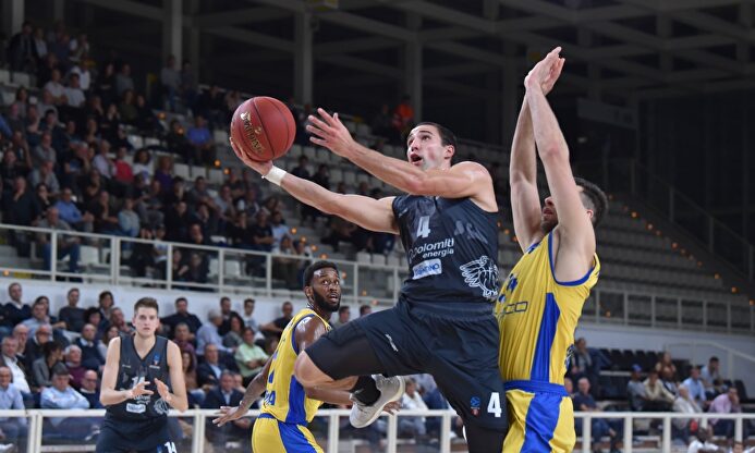 Craft ataca el aro del Arka Gdynia en su último partido en la Eurocup |  Cordon Press