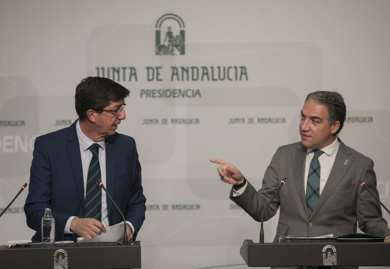 Juan Marín y Elías Bendodo. |  Europa Press