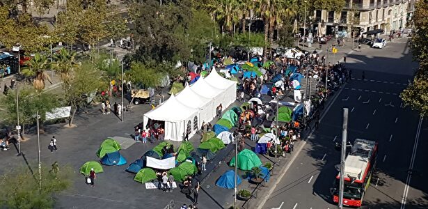Acampada en Barcelona. |  LD