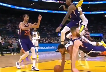 Terremoto en la NBA: Stephen Curry se rompe una mano