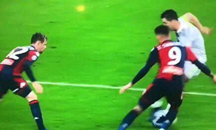 El piscinazo de Cristiano Ronaldo que incendia Italia: "Esta es la ruina del fútbol italiano"