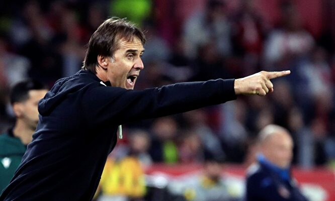 Julen Lopetegui da en el clavo |  EFE