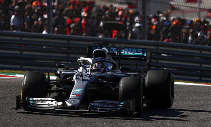 Hamilton gana con agonía en Silverstone y Sainz pierde una valiosa cuarta plaza al final | EFE