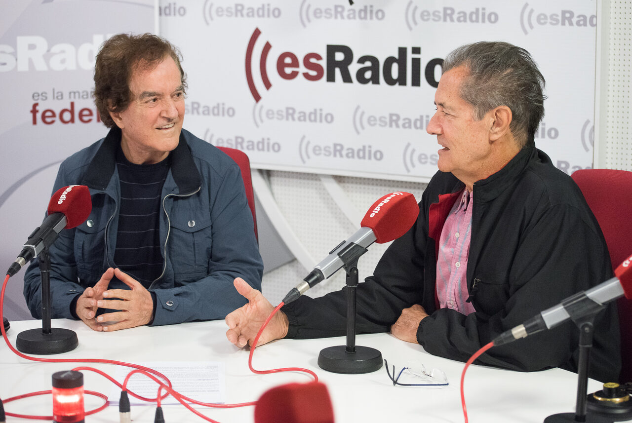 El Dúo Dinámico se ofrece a presentar la edición de bolsillo de 'Memoria del Comunismo' 