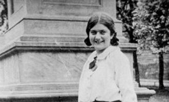 Renia Spiegel, autora del diario |  Archivo de la familia Bellak