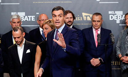 Pedro Sánchez, al acabar el programa. |  EFE