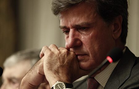 Cayetano llora en la presentación |  Gtres