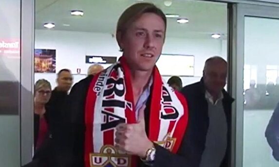 Guti, a la llegada a Almería. |  Captura TV