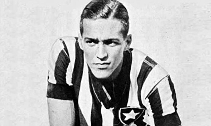 Heleno de Freitas, durante su etapa en el Botafogo. |  Wikipedia