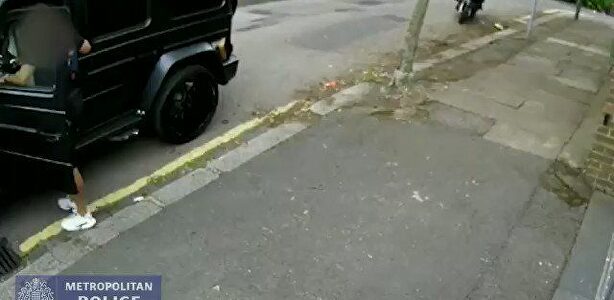 Los nervios de acero de Kolasinac: le atacan con un cuchillo y ni se inmuta