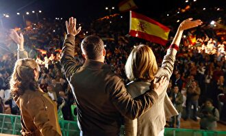 Santiago Abascal durante un mitin este martes en Sevilla |  EFE