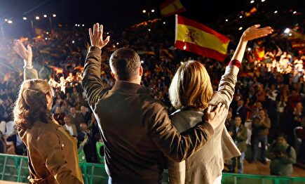 Santiago Abascal durante un mitin este martes en Sevilla |  EFE