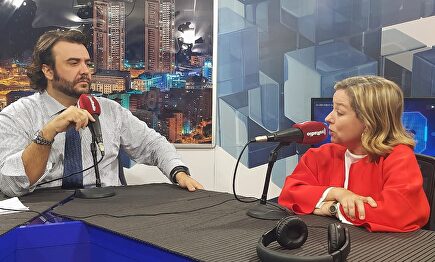 Ana Oramas en los estudios de esRadio en Santa Cruz de Tenerife. |  esRadio