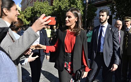 El look de Letizia con guiño a Andalucía que no termina de convencer