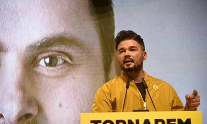 El cabeza de lista de ERC a las elecciones generales, Gabriel Rufián en el cierre de campaña |  ERC