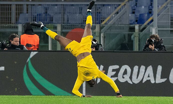 Olivier Ntcham celebrando el 1-2 en Roma. |  Cordon Press
