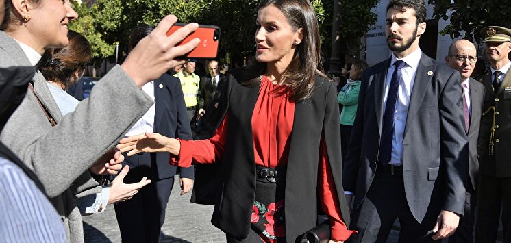 El look de Letizia con guiño a Andalucía que no termina de convencer