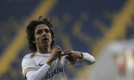 Del instituto a golear en Primera: Emre Demir, el pipiolo de 15 años que enamora a Turquía