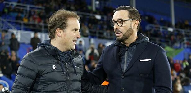 José Bordalás con Arrasate. | EFE