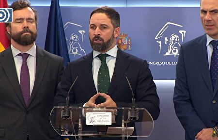 Santiago Abascal pide la dimisión de Sánchez por cometer un "fraude electoral"