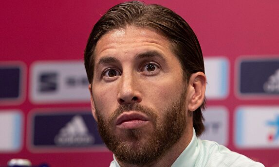 Sergio Ramos, en rueda de prensa con la selección española en el Ramón de Carranza. |  EFE