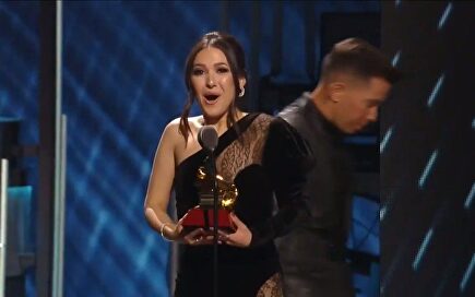 Nella Rojas agradece a Iberia el premio a mejor artista revelación en los Grammy Latinos