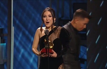 Nella Rojas agradece a Iberia el premio a mejor artista revelación en los Grammy Latinos