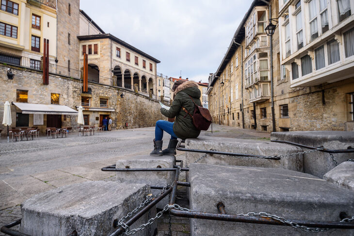 Vitoria está de moda en la gran pantalla: un paseo por sus lugares más emblemáticos