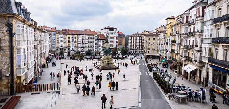 Vitoria está de moda en la gran pantalla: un paseo por sus lugares más emblemáticos