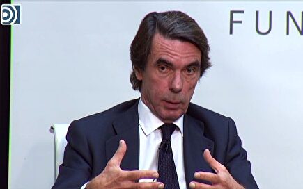Aznar alerta de una gravísima crisis del sistema constitucional