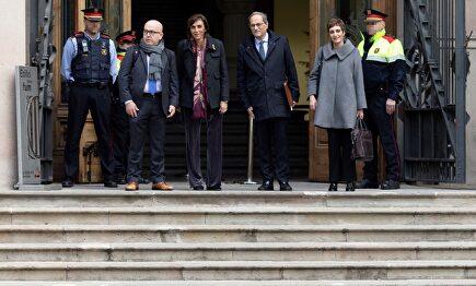 Torra y Boye saliendo del TSJC. |  EFE