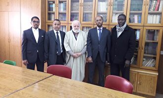 El presidente de la Comisión Islámica de España (CIE), Riay Tatary (en el centro)  I CIE