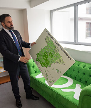 Santiago Abascal, presidente de Vox, en su despacho I David Alonso