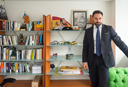 Santiago Abascal, en su nuevo despacho en la sede de Vox. |  David Alonso Rincón