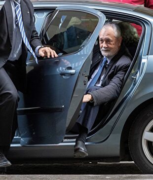 José Antonio Griñán a su llegada a la Audiencia de Sevilla |  EFE