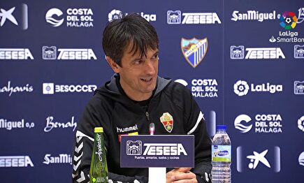 Genio y figura: Pacheta, el entrenador del Elche que ilumina las ruedas de prensa
