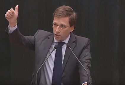 Almeida sale en defensa de Ortega Smith y deja en evidencia la "hipocresía de la izquierda"