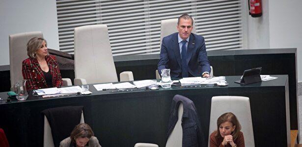 Javier Ortega Smith durante el pleno de este miércoles. |  EFE