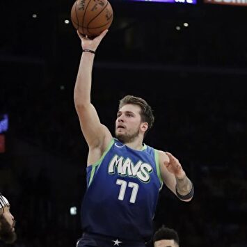 Doncic iguala un registro estratosférico de Jason Kidd en mucho menos tiempo