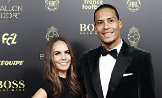 Virgil Van Dijk y su mujer, en la gala del Balón de Oro. |  EFE